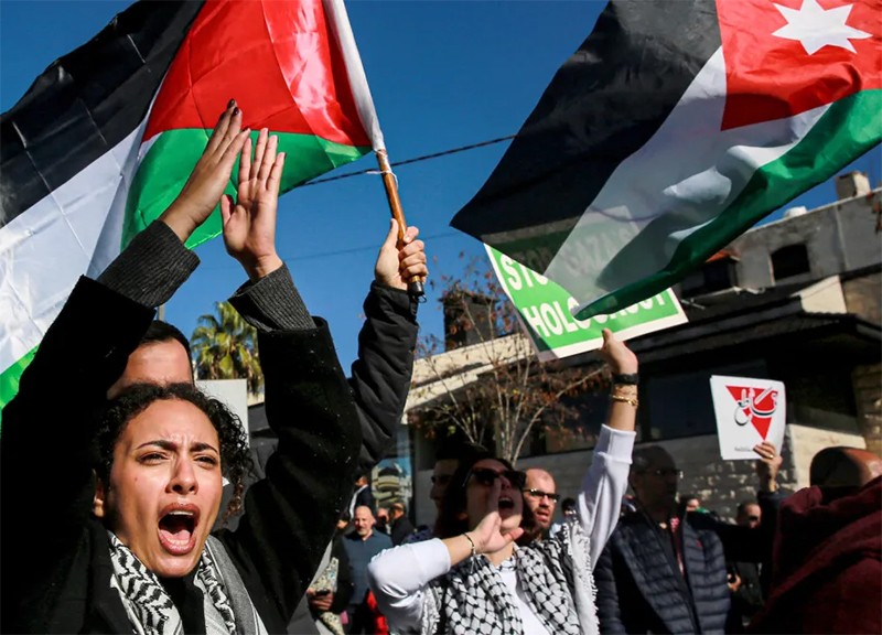 Israeli Attacks on Syria Risk Destabilizing Jordan