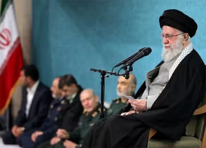 L’Iran, affaibli sur la scène régionale, est poussé à des négociations avec les Etats-Unis