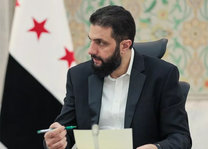 L'UE met fin aux sanctions contre la Syrie, avec des conditions strictes