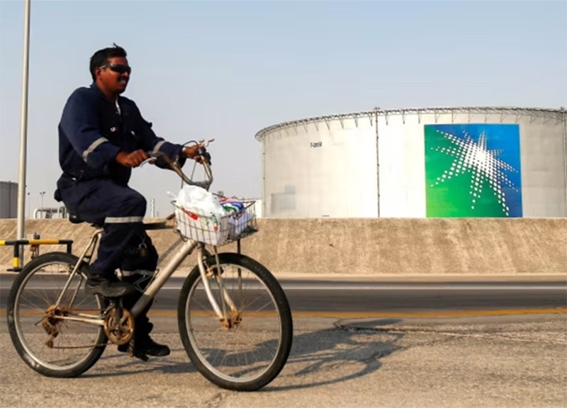 Saudi Aramco cuts dividend by $10bn as profits slide